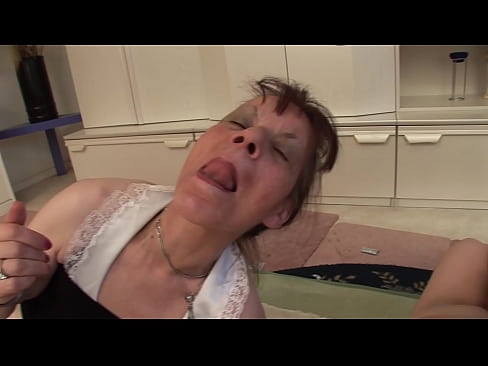 ❤️ Duas avós e um avô têm uma tríplice ❤ Porno vk em nós
