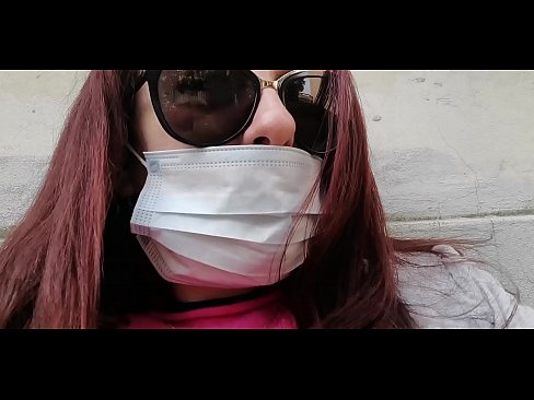 ❤️ Nicoletta se vinga de seu vizinho e faz xixi em sua garagem (Especial Covid19 Quarentena Italiana) ❤ Porno vk em nós