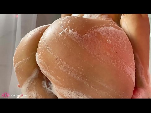 ❤️ Brunette Masturbates Pussy com Vibrador para Orgasmo Intenso no Chuveiro ❤ Porno vk em nós
