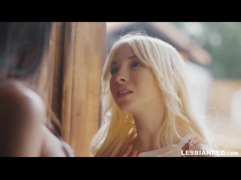 ❤️ A menina volta para casa alguns meses depois e acaba comendo a xoxota de sua madrasta ❤ Porno vk em nós